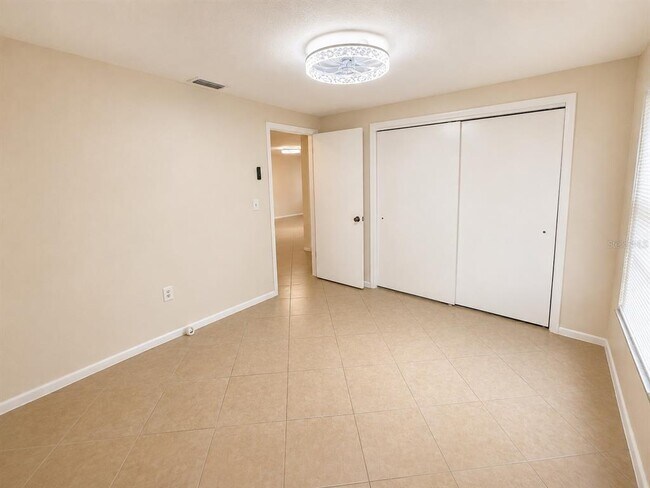 Building Photo - 257 Camillia Ln