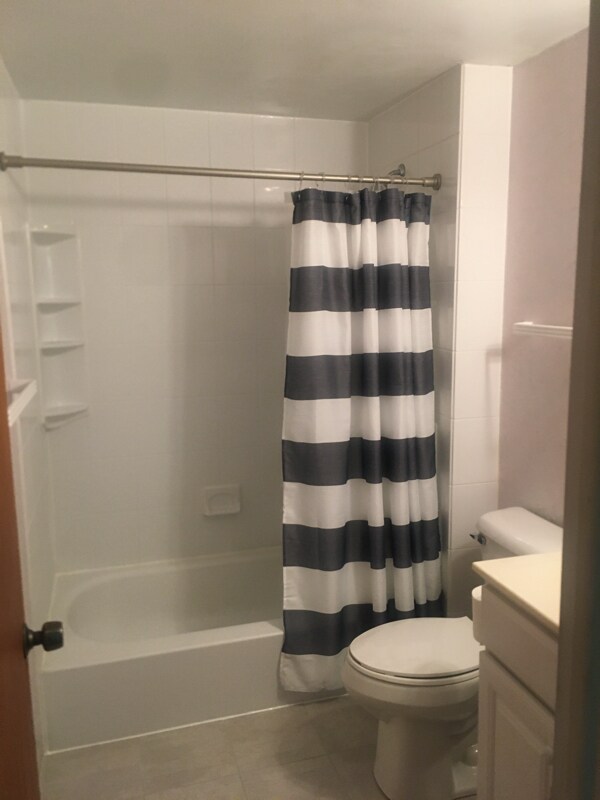 Building Photo - 2315 E Olive St