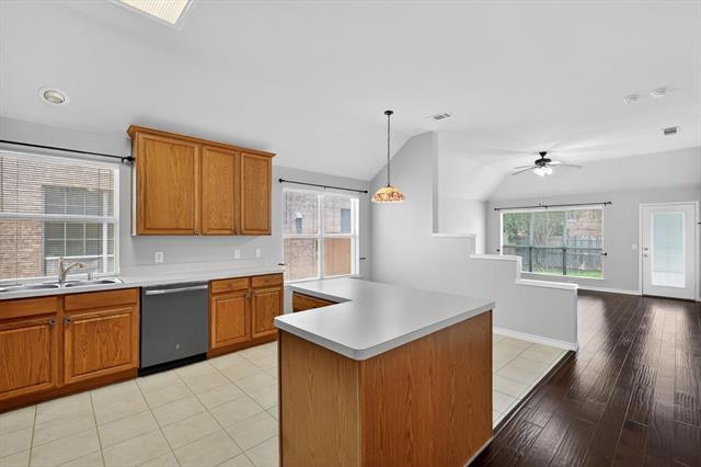 Building Photo - 3012 Honey Locust Dr
