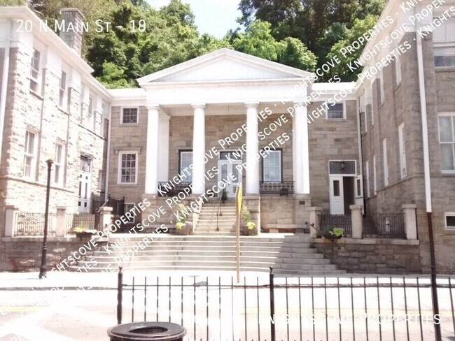 Building Photo - 20 N Main St