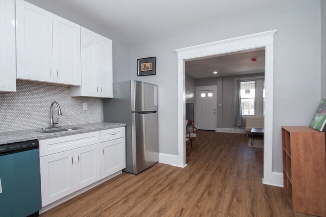 Building Photo - 3843 N Bouvier St