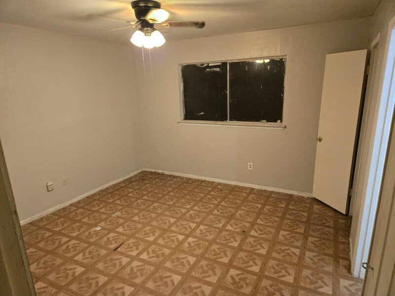 Building Photo - 1702 Novel Cir