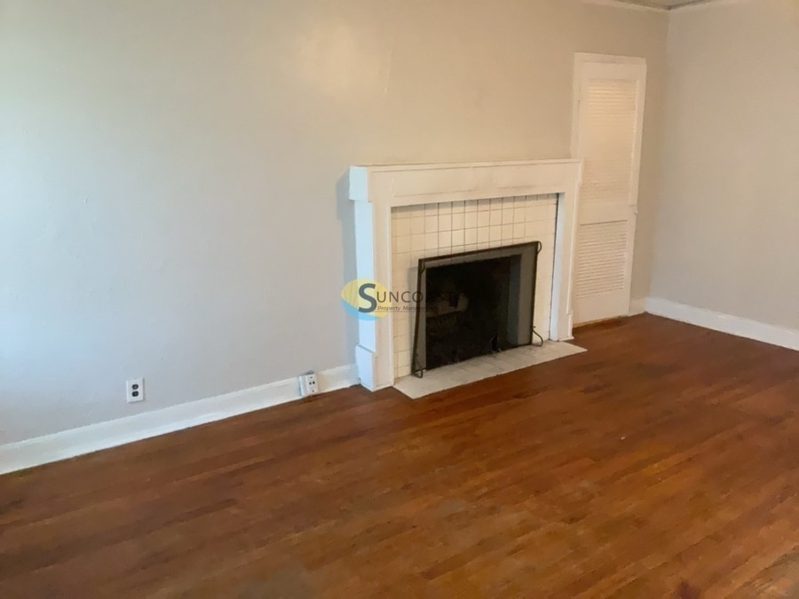 Building Photo - 1143 Old Hickory Rd