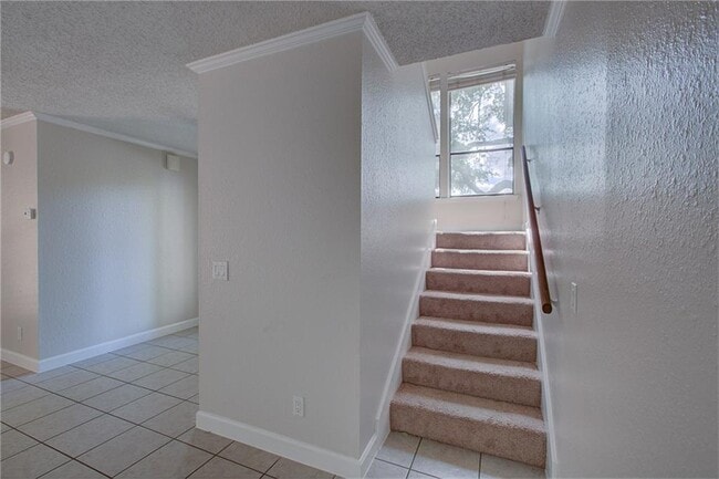 Building Photo - 8402 Tallwood Dr