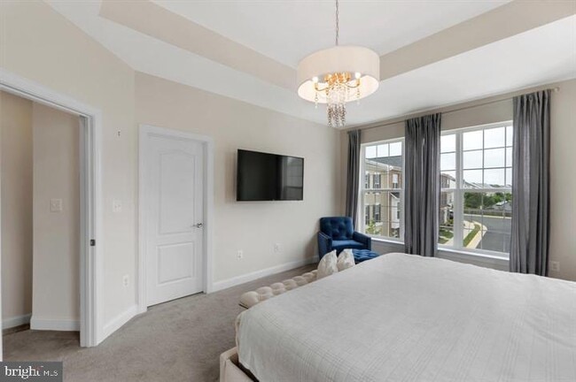 Building Photo - 46077 Hall Rd