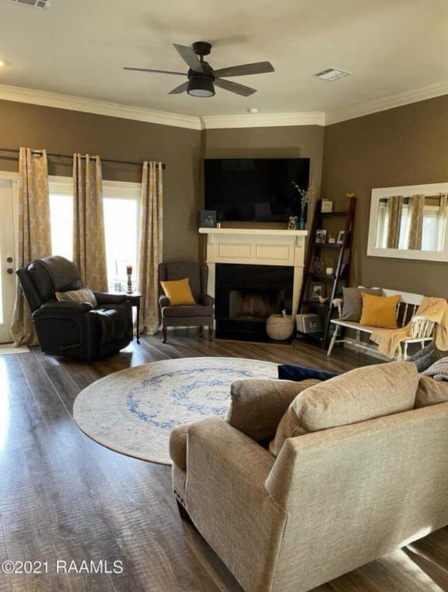 Building Photo - 416 Blackwater River Dr