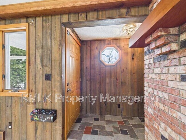 Building Photo - 5743 Brookwood Dr