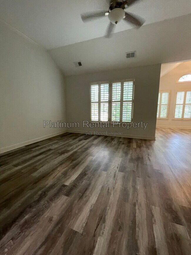 Building Photo - 1875 Adagio Dr