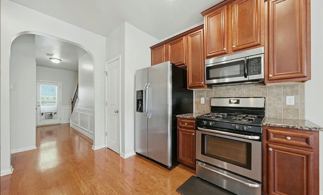 Building Photo - 9 Matador Way