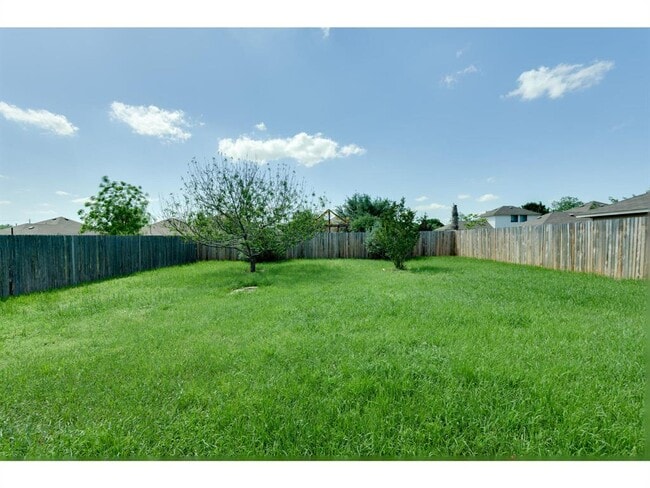 Building Photo - 4504 Halliday Ave