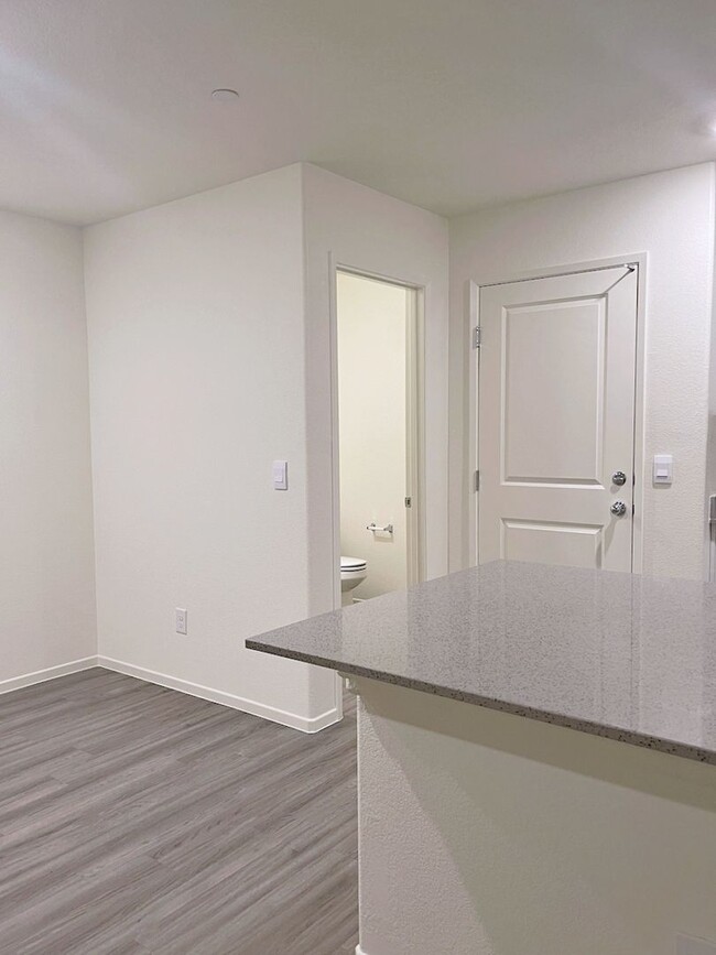 Building Photo - Smart Home, brand new, amazing townhome, 3...