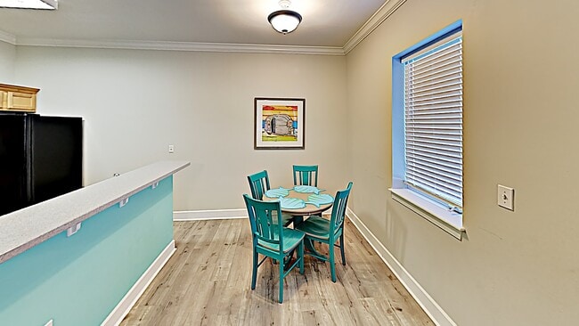 Building Photo - Seagrove Highlands 2109