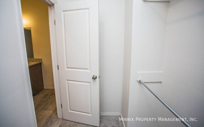 Building Photo - 1144 N 7th St