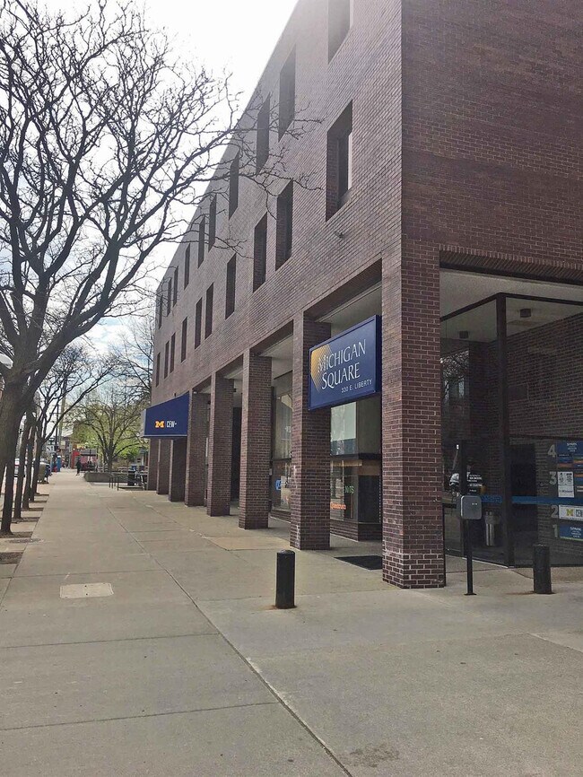 Building Photo - 322 E Liberty St