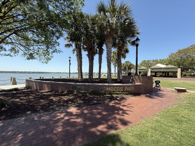 Building Photo - 1231 Ladys Island Dr