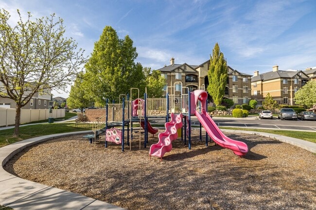 Building Photo - 518 S 2150 W
