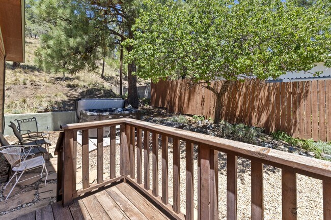 Building Photo - 307 Heath Dr