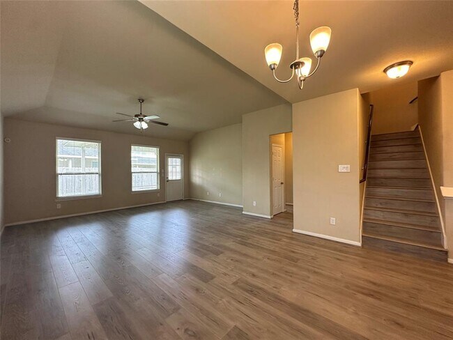 Building Photo - 15610 Whisper Woods Dr