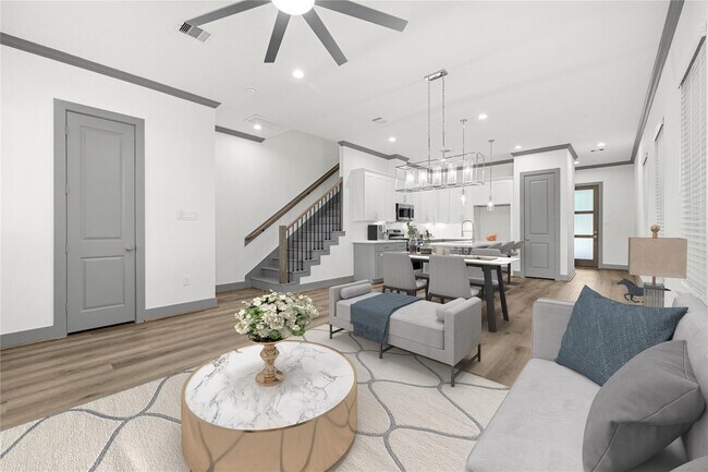 Building Photo - 4019 Stassen St