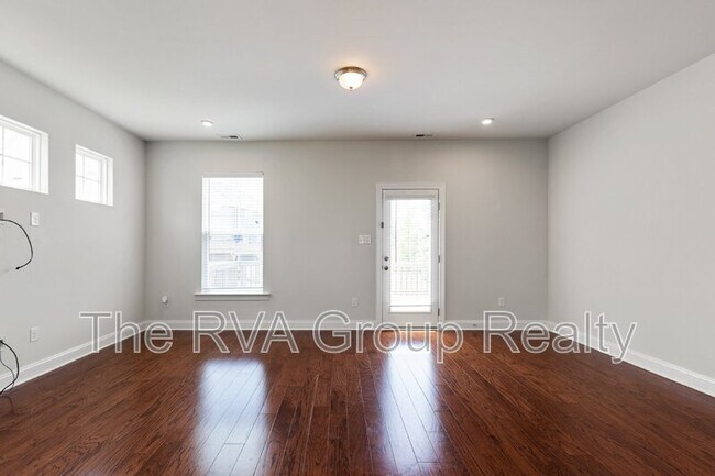 Building Photo - 6448 Cassia Loop