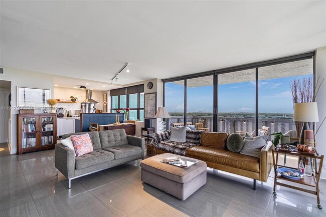 Primary Photo - 780 NE 69th St