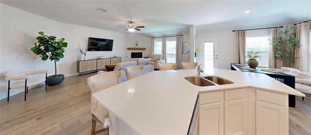 Building Photo - 2826 Moccasin Ln