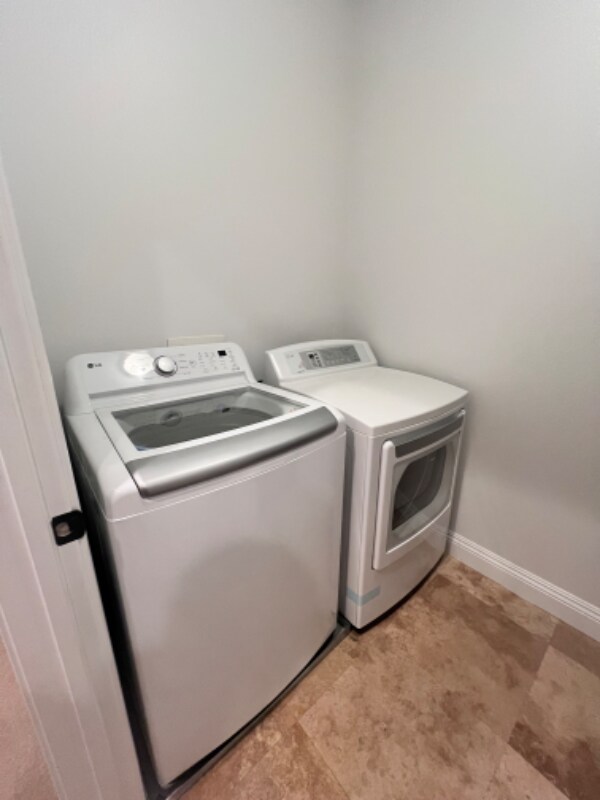 Building Photo - 3976 Clara Lee Ln