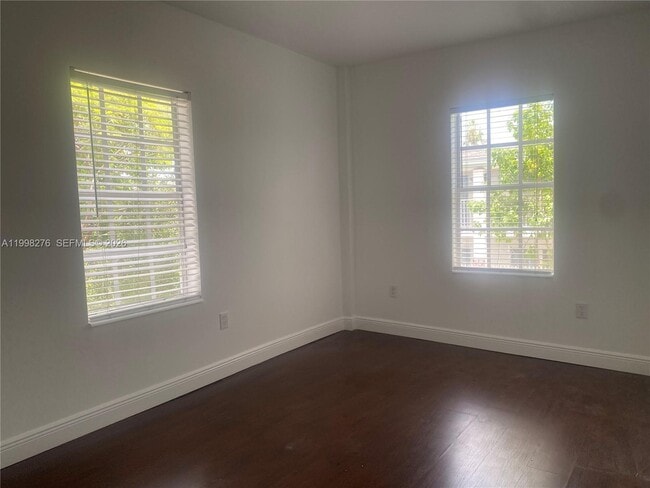 Building Photo - 577 NE 62nd St