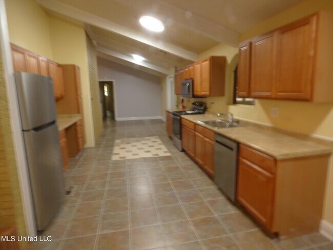 Building Photo - 1109 Old Brookhaven Rd