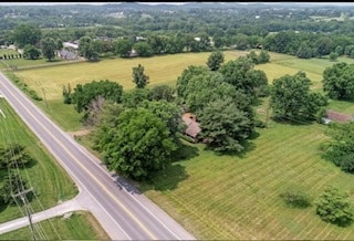 Building Photo - 1726 Lewisburg Pike