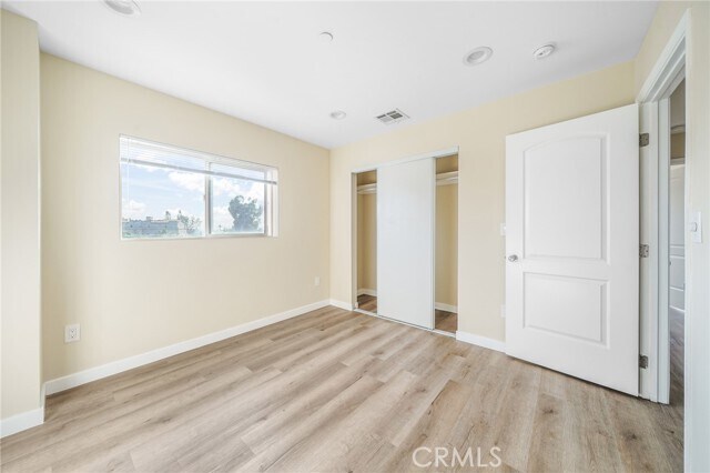 Building Photo - 1002 E 33rd St