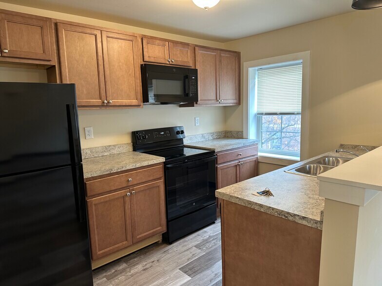 Building Photo - 22 S Duke St