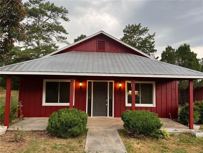 Primary Photo - 91 Davis Loop