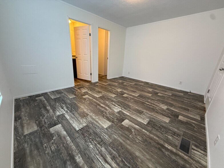 Building Photo - 11719 Cascade Cir