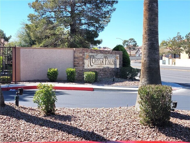 Building Photo - 1150 N Buffalo Dr