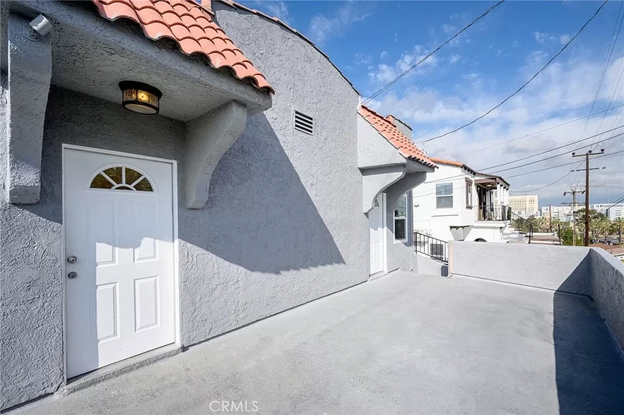 Front Portch of the house - 623 Brittania St