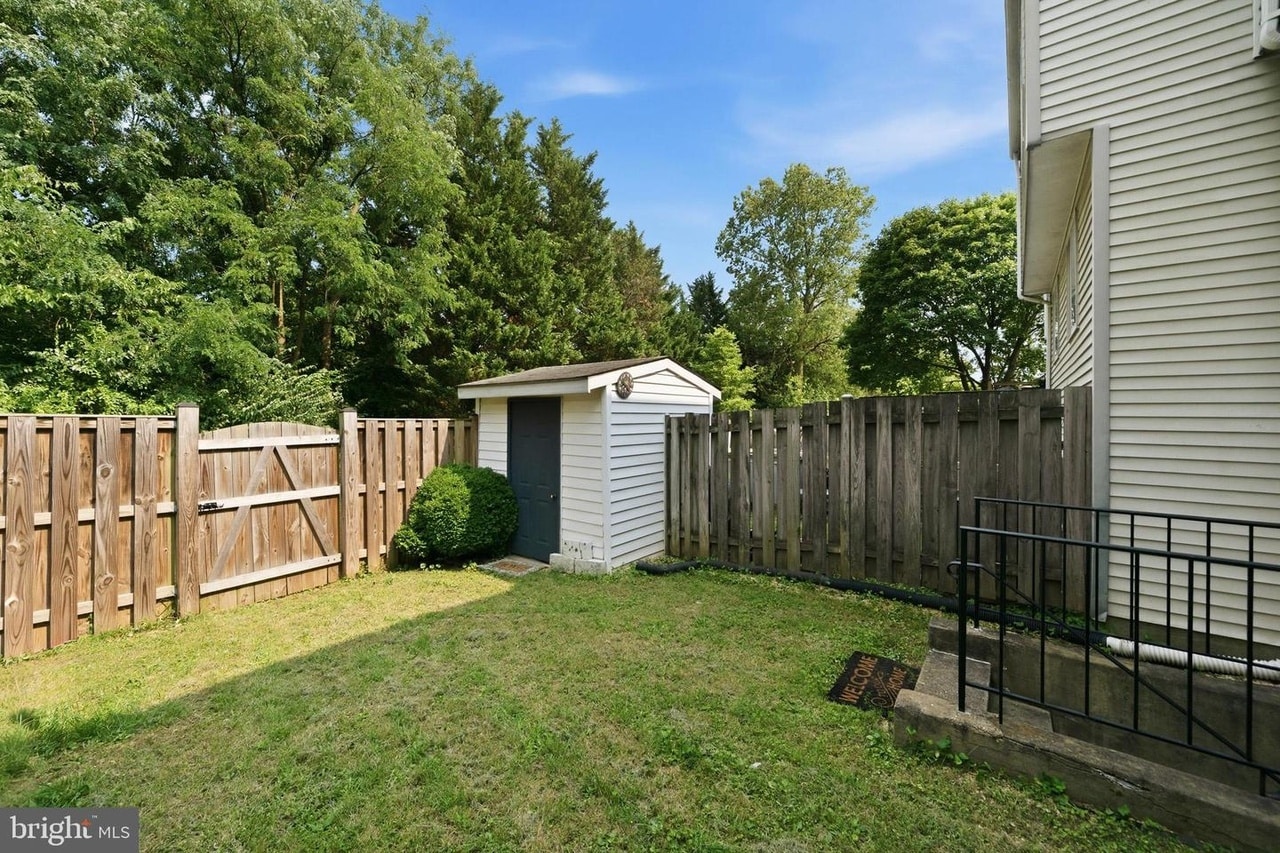 Backyard - 7037 Hames Ct