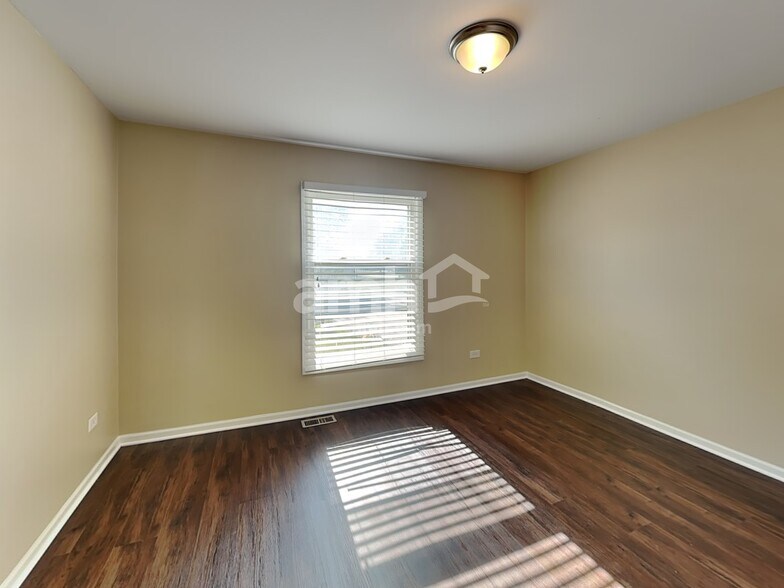Building Photo - 2407 Joe Adler Dr