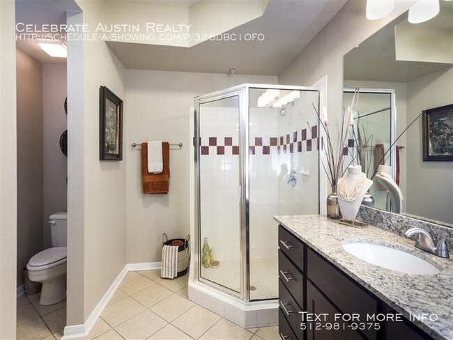 Building Photo - Somerset Townhomes