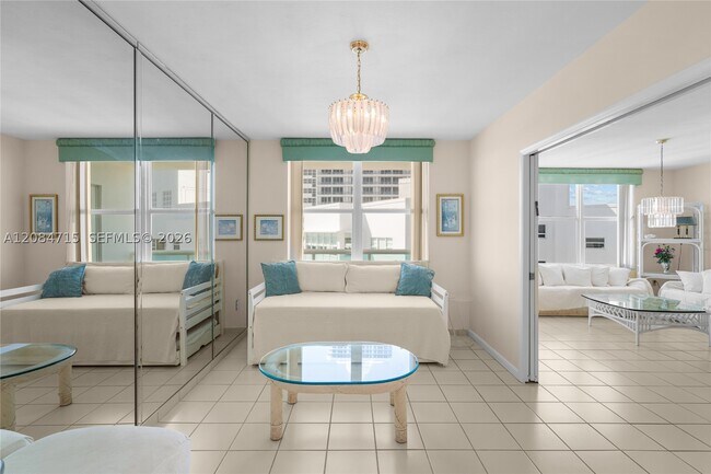 Building Photo - 5001 Collins Ave
