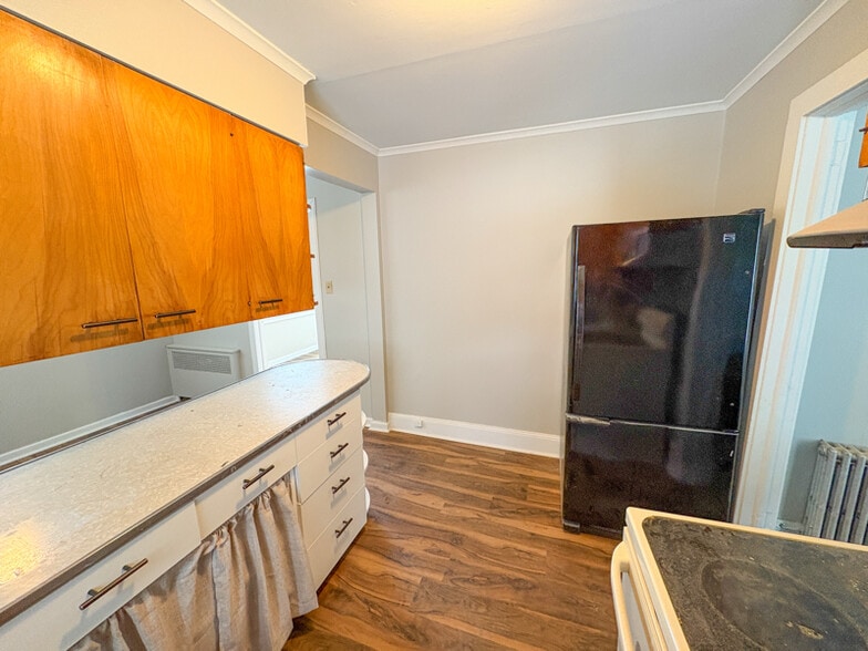 Building Photo - 1755 Adams Ave