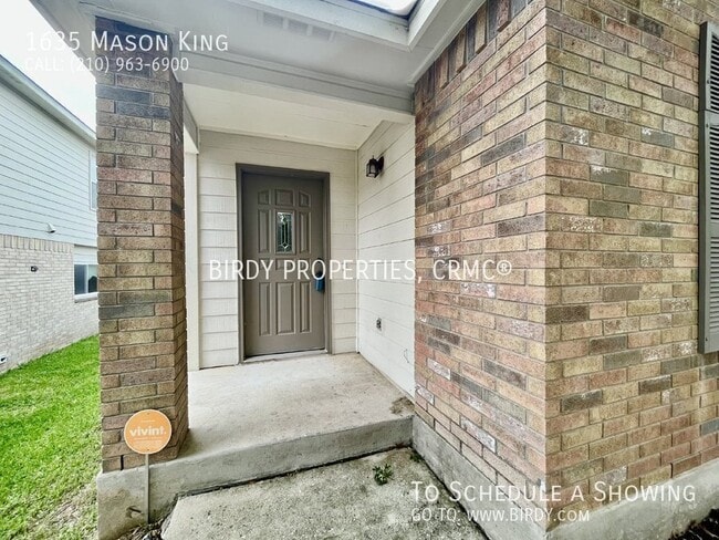 Building Photo - 1635 Mason King
