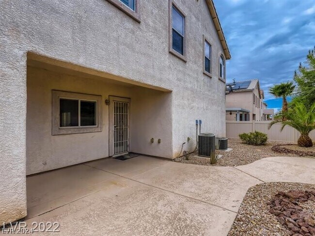 Building Photo - 1115 Aldenwood Ave