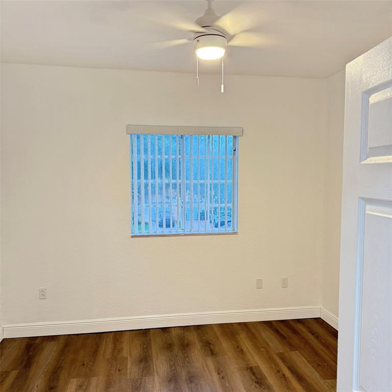 Building Photo - 6482 Catalina Ln