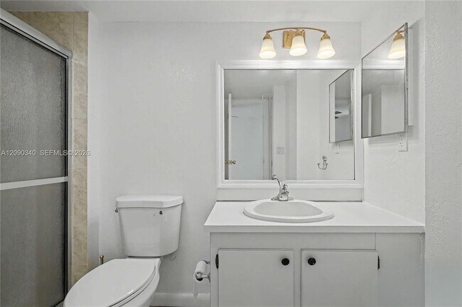 Building Photo - 20335 W Country Club Dr