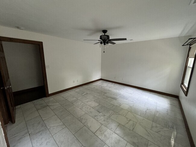Building Photo - RARE OPPORTUNITY TO LIVE IN PUNGO, NEAR MUNDEN POINT PARK! 3/2.5 SINGLE FAMILY HOME