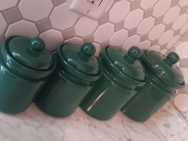 Building Photo - 125 Salina St