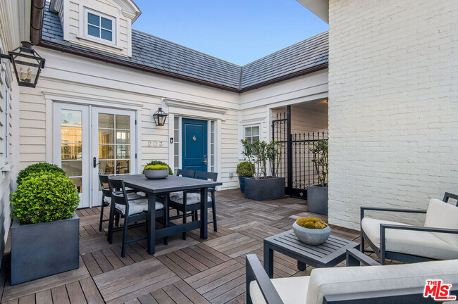 Building Photo - 15225 Palisades Village Ln