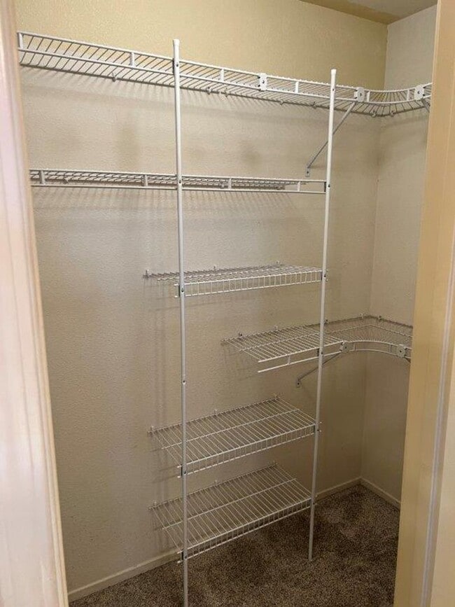 Building Photo - Modern 4 Bedroom 3 Bath Close to Marina Suisun City *Star Rentals