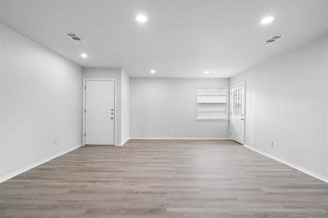 Building Photo - 718 Skyline Dr